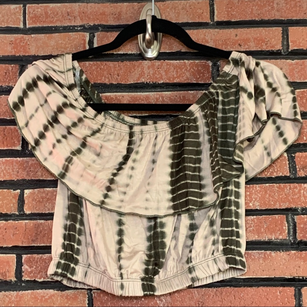 Cherry Mellow Crop Top SZ - M